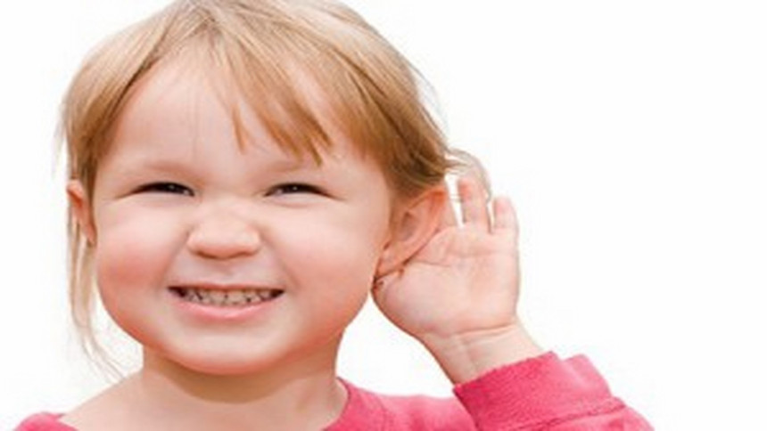 criancas-com-problemas-auditivos